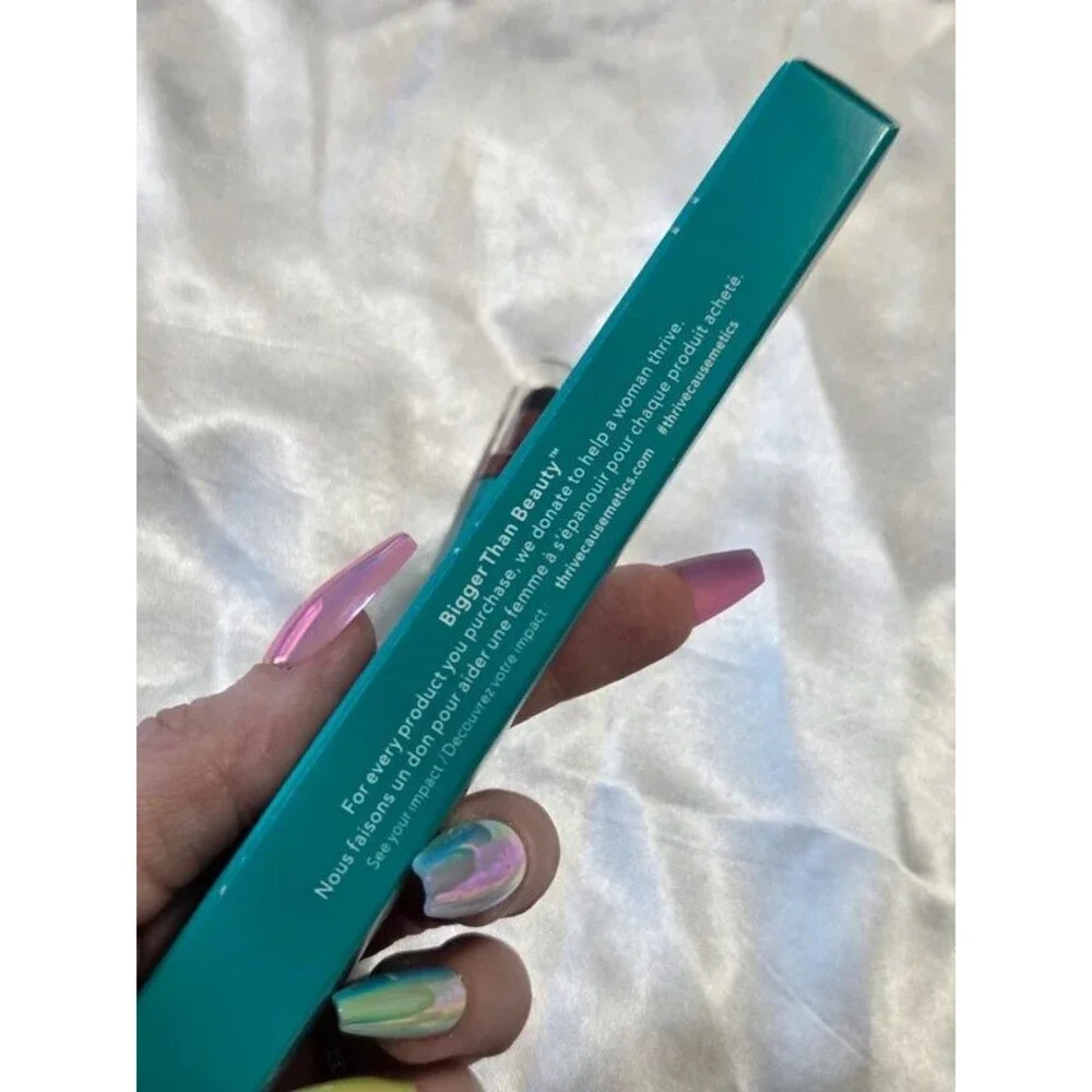 Thrive Infinity Waterproof Eyeshadow Stick - Tai (warm cranberry matte)
